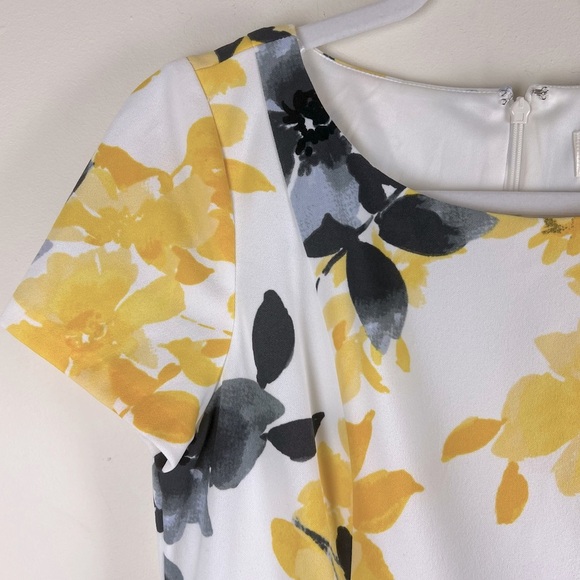 Eliza J | Yellow Floral Fit & Flare Dress | 8P - Picture 5 of 11